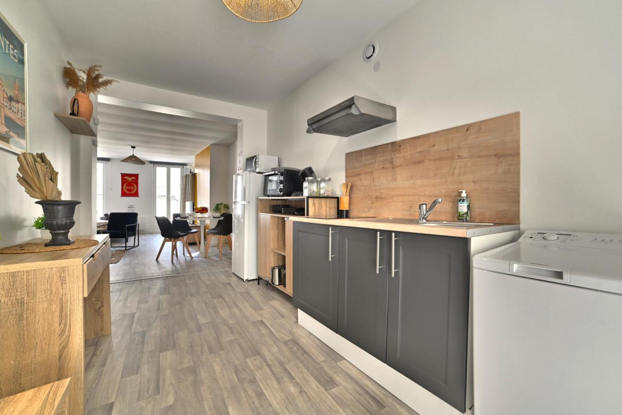 Ave Cesar - Confort Moderne & Charme Gallo-Romain - Coeur De Ville - Tv 4K - Fibre Saintes Luaran gambar
