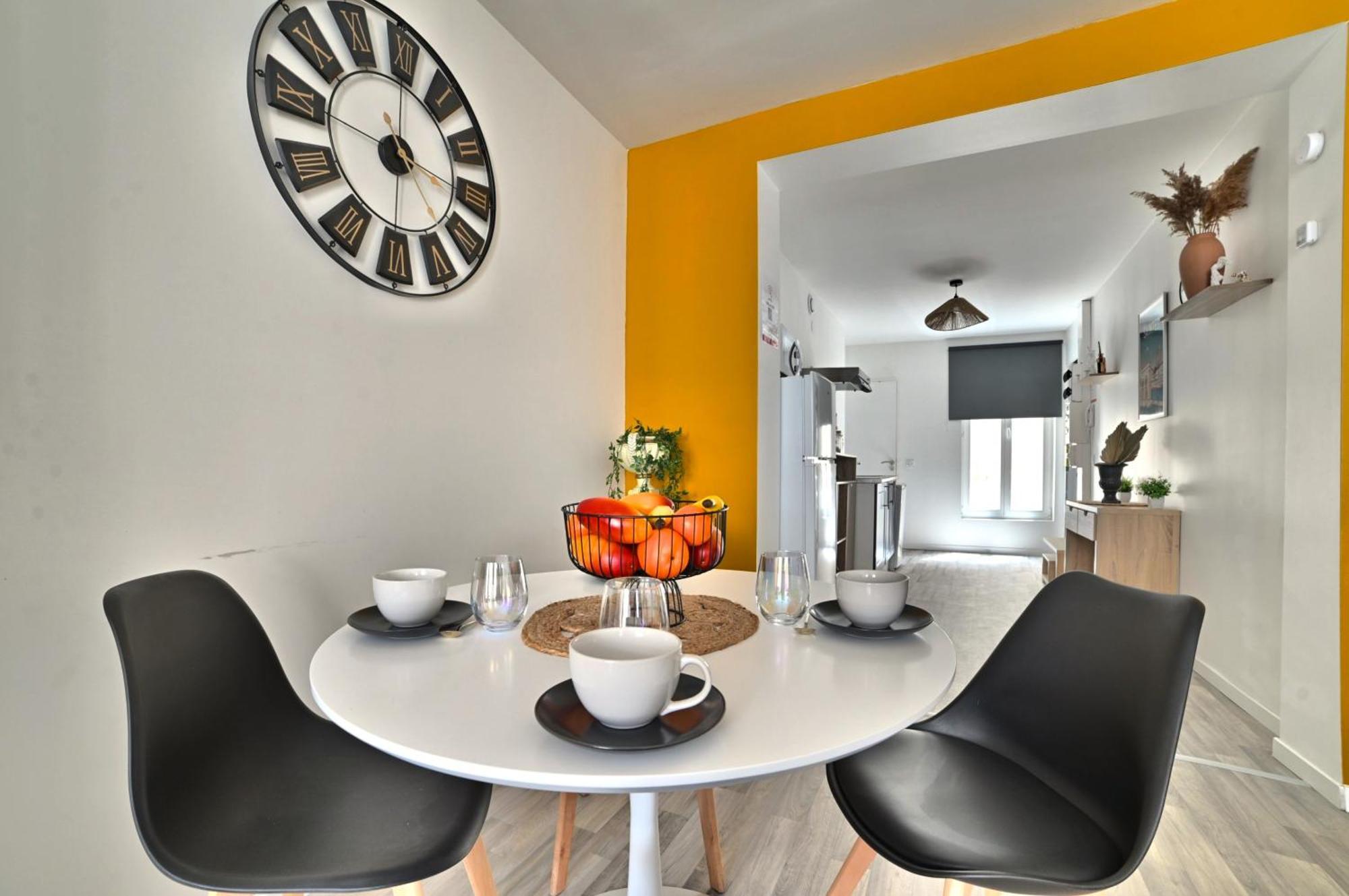 Ave Cesar - Confort Moderne & Charme Gallo-Romain - Coeur De Ville - Tv 4K - Fibre Saintes Luaran gambar